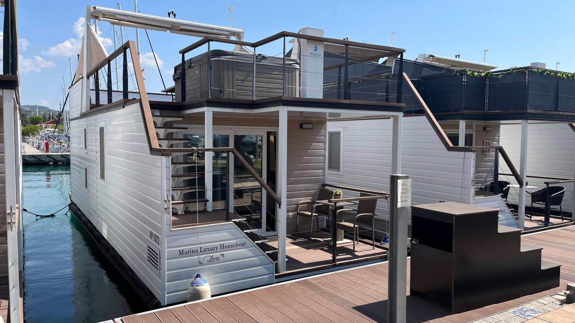 Marina Luxury Houseboat Lace ปอร์โตรอซ ภายนอก รูปภาพ